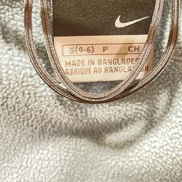 Nike Women’s Small Spring Jacket - Picture 2 of 5